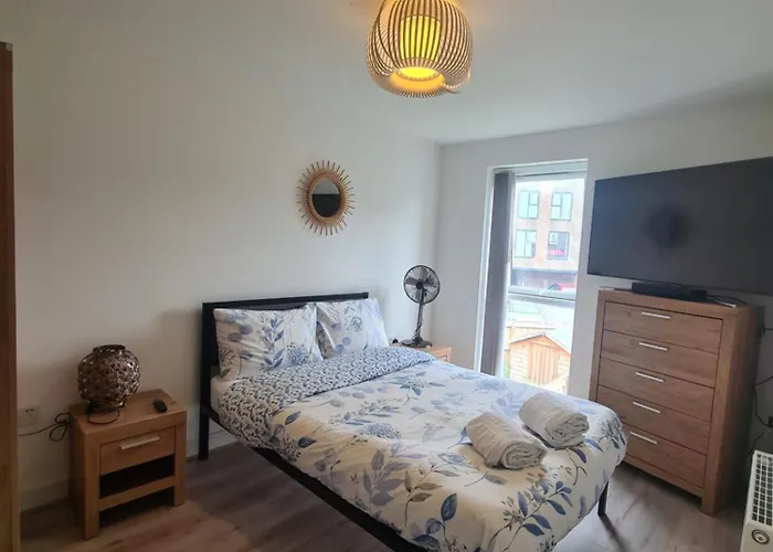 Lovely New Home In Manchester Close To Manchester City Fc